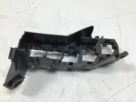 614.au1t07 Audi A8 2007 Front Lower Right Fuse Box Holder Factory