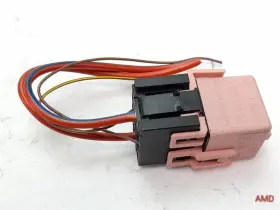 61358365326 Bmw 1997 540i E39 M62 Make Contact Relay Pink W Socket 0332019168