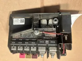 614.gm1m18 Chevrolet Malibu 2018 Relay Electrical 586232