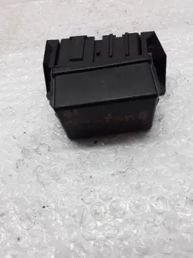 614.fd1g01 Ford Small Fuse Relay Box 2001 Mustang Z-47-1p