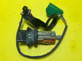 Box-a242-a14863-21028 Ford 2004-2007 Freestar Ignition Lock With Key And Immobilizer Oem 3f1t-15607-ab
