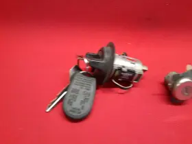 12534416 Gm 1997- 1999 Cavalier Sunfire Ignition Cylinder Lock With Key Set #2