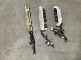 614.is8p06 Isuzu - Medium Duty Truck 06 Npr Miscellaneous Relays Top Of Dash Gas 6.0 Shipped L 29323