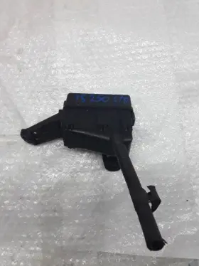 614.le1j07 Lexus Small Relay Box 2.5l A/t Std 2007 Is250 Is-250 Z-65p