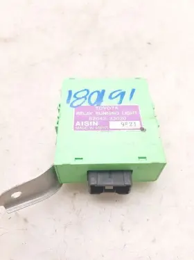 82642-33020 Lexus 614.le1t99 98 99 00 Ls400 Running Light Relay