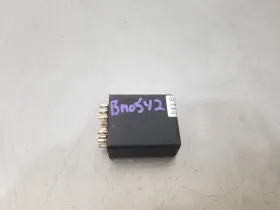 614.mb1y89 Mercedes-benz 89 1989 560sl Idle Control Relay