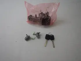 Motoku 675663429484 Complete Set Ignition Switch Cylinder Door Lock With 2 Keys For Honda
