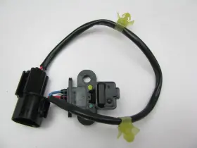 J5t29071 Spark New Out Of Box Crankshaft Position Sensor For 96-98 Hyundai Sonata 3.0l