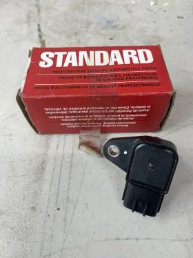 147-737 Standard Motor Products Pc165 Engine Crankshaft Position Sensor
