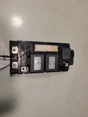 614.to1n14 Toyota Prius 2014 Relay Electrical Battery Junction Box