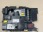 11-18 Porsche Cayenne 958 Engine Battery Junction Fuse Relay Terminal Box Note. Fixed Price $59.94.